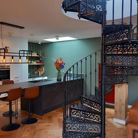 Luxurious House Close To The Center Of Amsterdam * Oostzaan